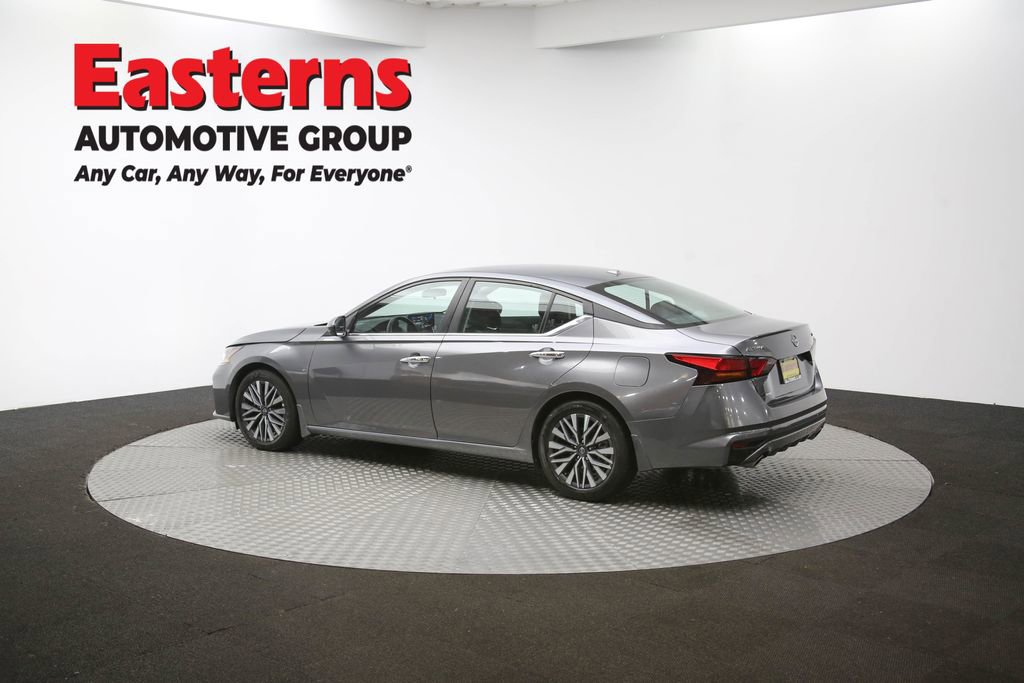 Used 2024 Nissan Altima 2.5 SV w/ SV Premium Package image 61