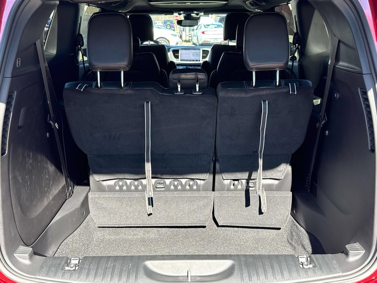 New 2026 Chrysler Pacifica Select w/ S Appearance Package FWD image 27