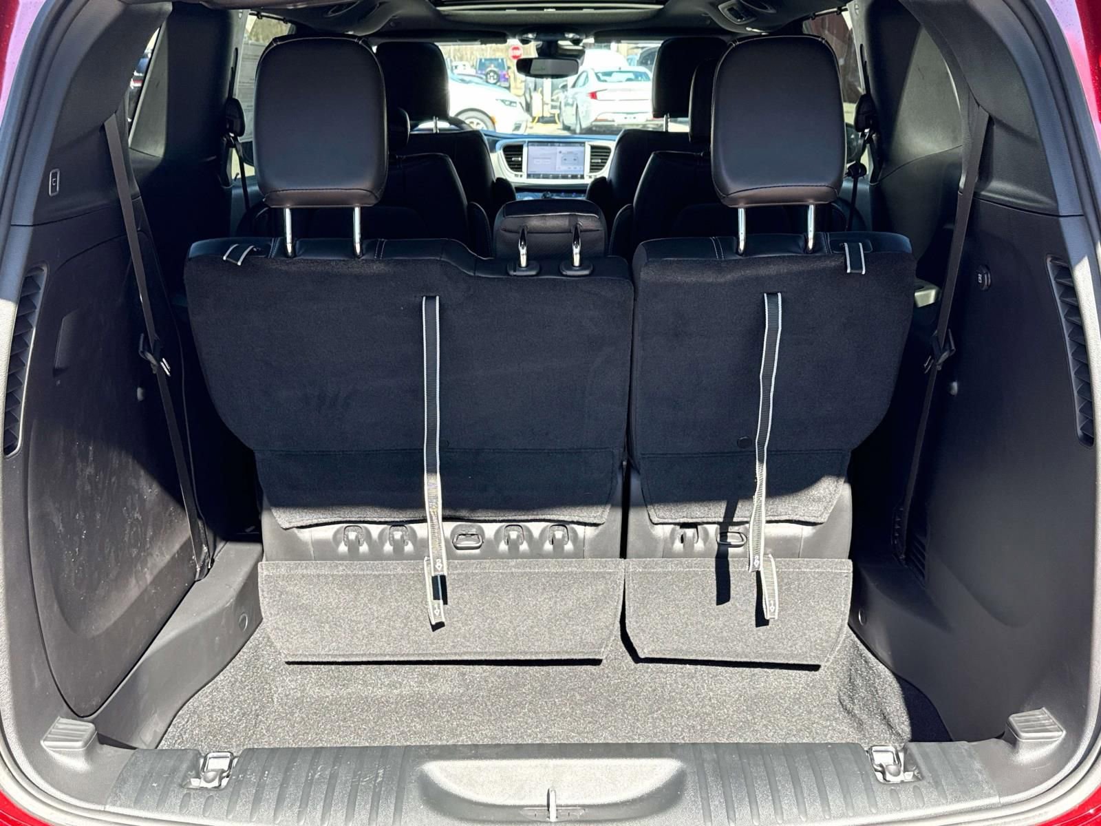 New 2026 Chrysler Pacifica Select image 27