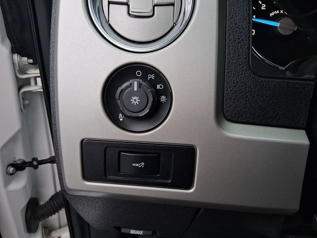 Used 2012 Ford F150 Lariat w/ Lariat Chrome Pkg image 16