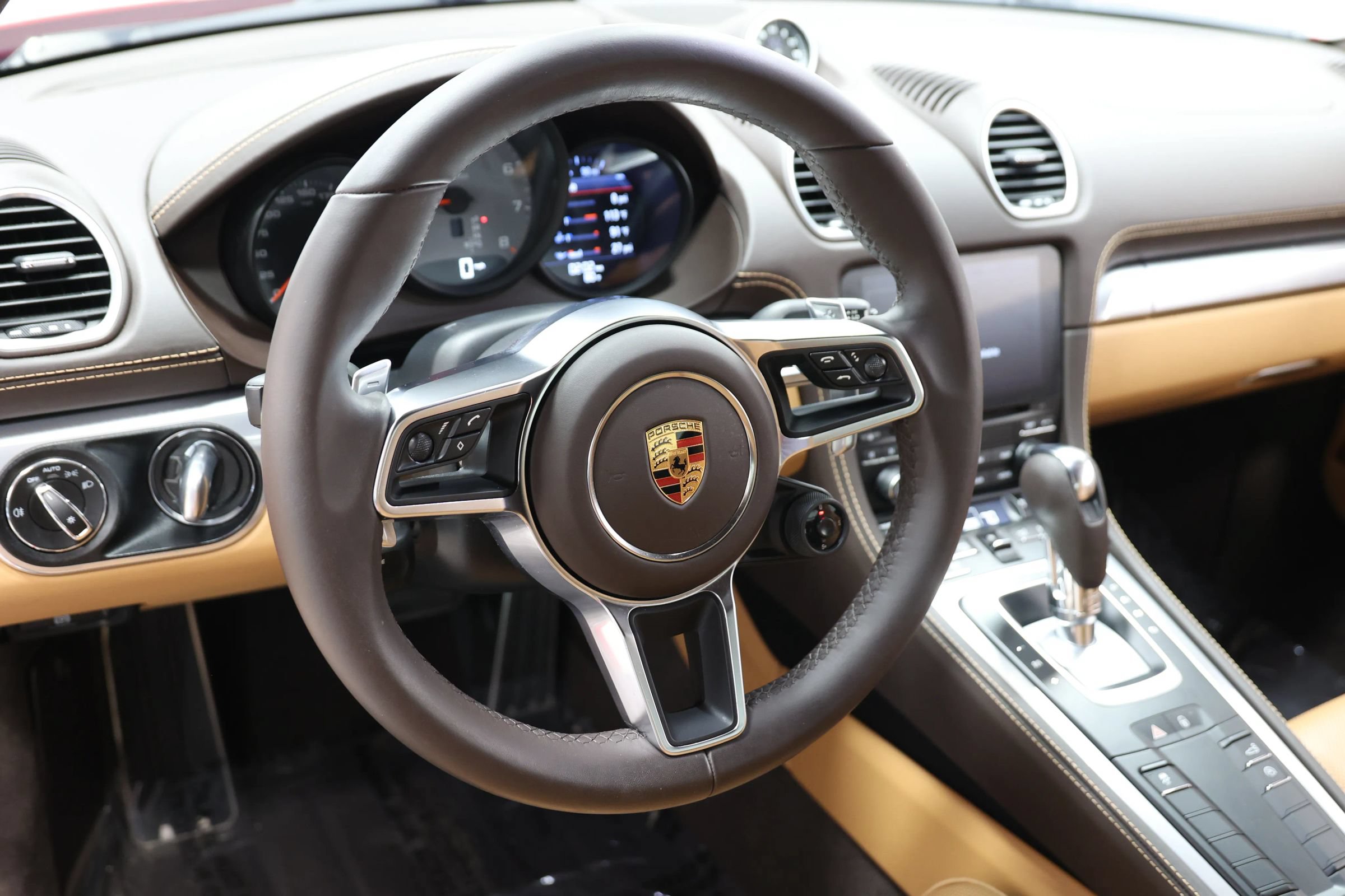 Used 2017 Porsche 718 Cayman S RWD image 26