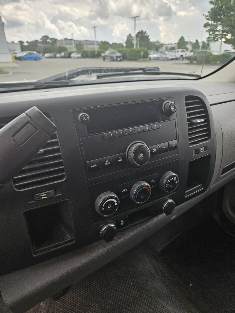 Used 2011 GMC Sierra 1500 W/T RWD image 4