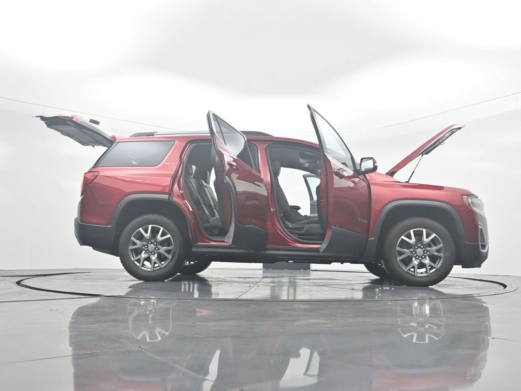 Used 2023 GMC Acadia SLT image 44