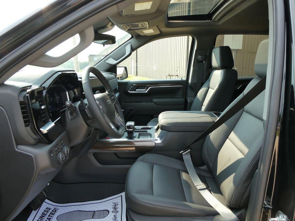 New 2026 Chevrolet Silverado 1500 LT Trail Boss w/ Convenience Package II AWD/4WD image 16