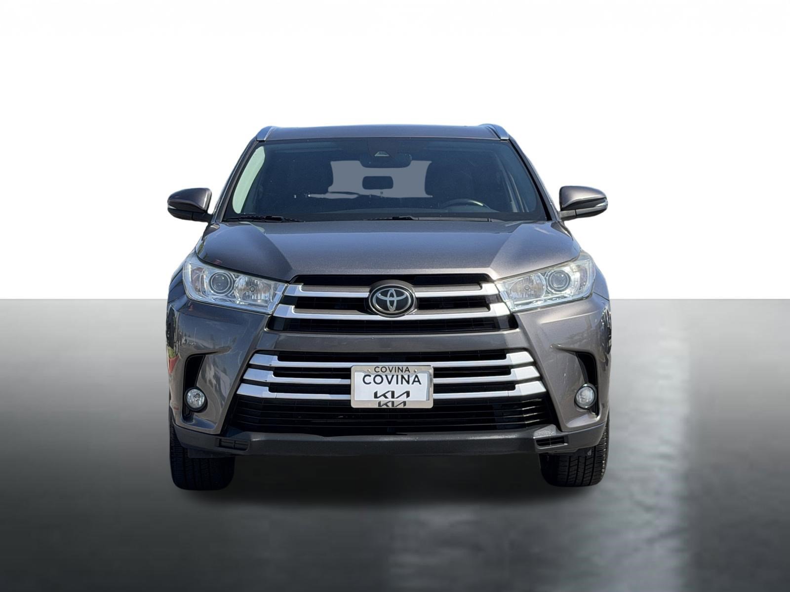 Used 2018 Toyota Highlander XLE FWD image 3