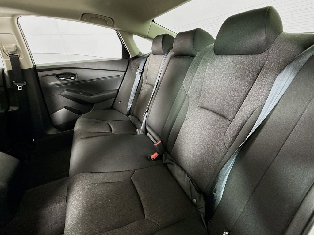 Certified 2023 Honda Accord EX image 32
