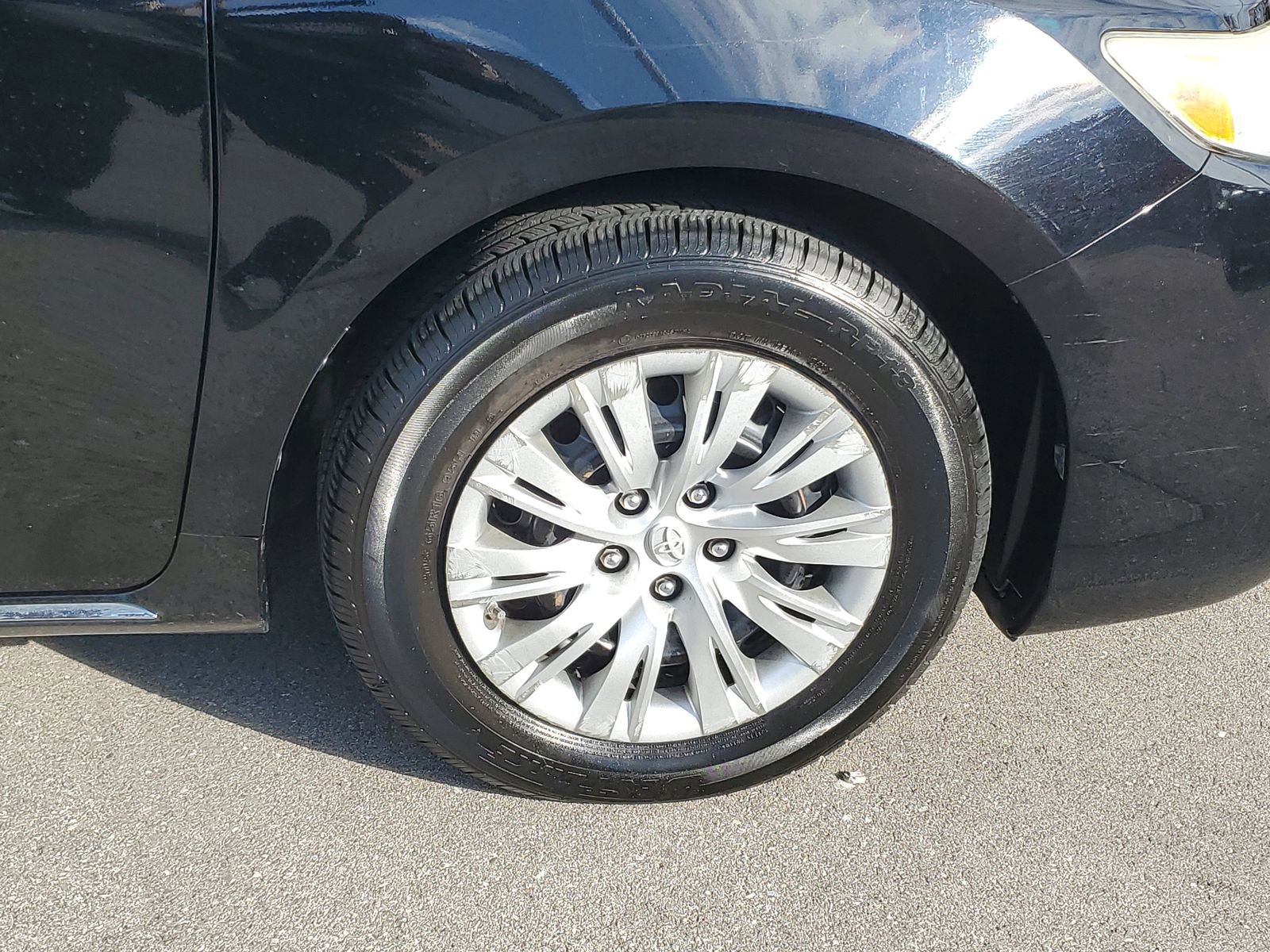 Used 2012 Toyota Camry LE image 6