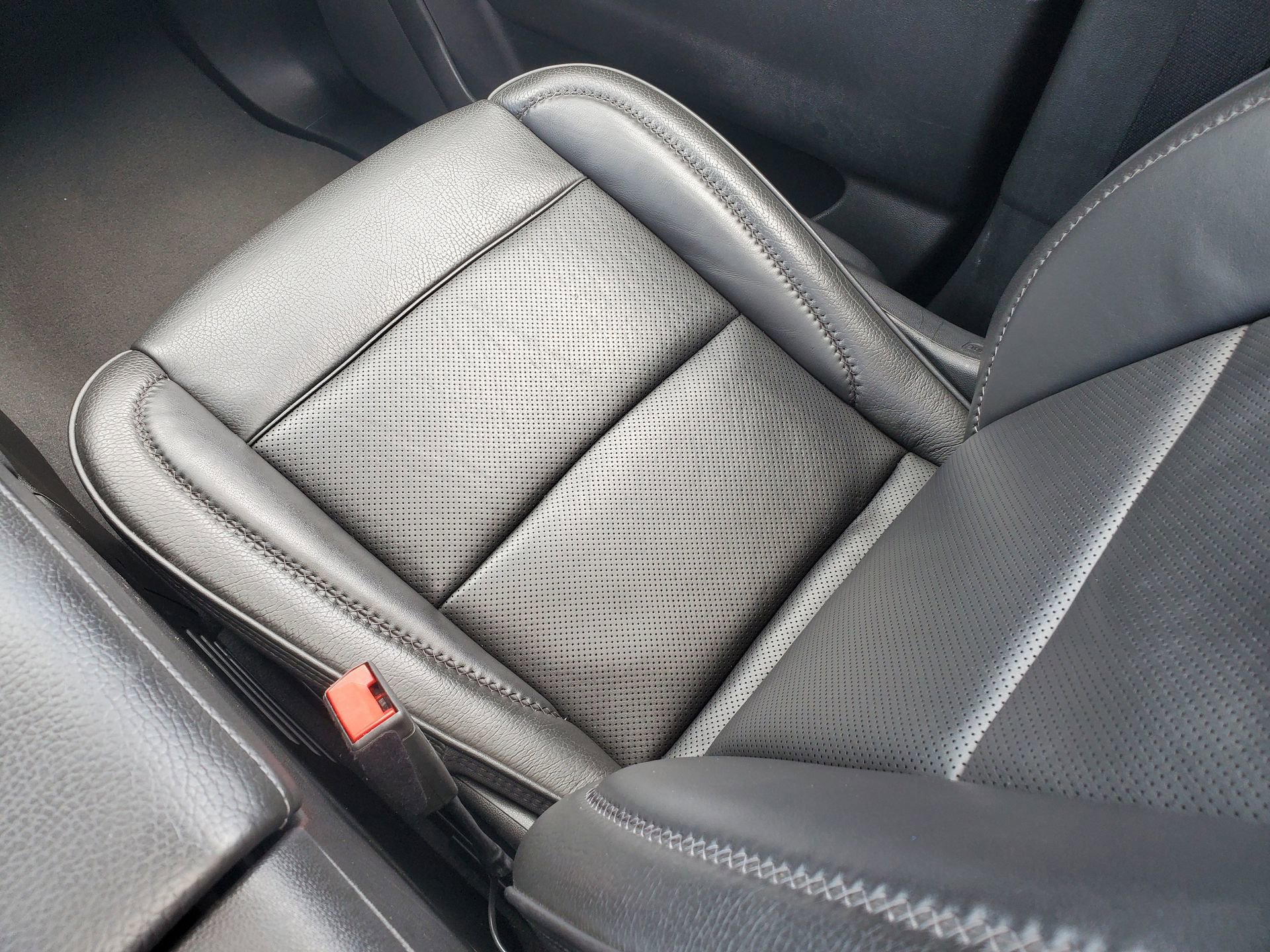 Used 2023 GMC Yukon XL Denali image 17