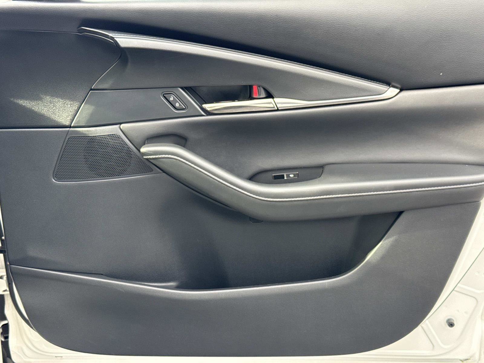 Used 2023 MAZDA CX-30 AWD 2.5 S w/ Preferred Package image 18