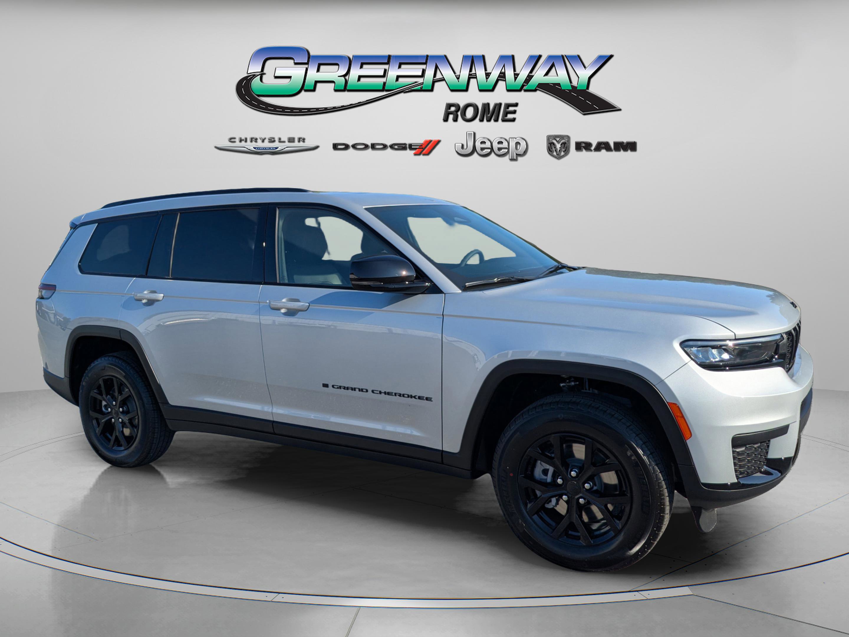 New 2025 Jeep Grand Cherokee L Altitude image 2