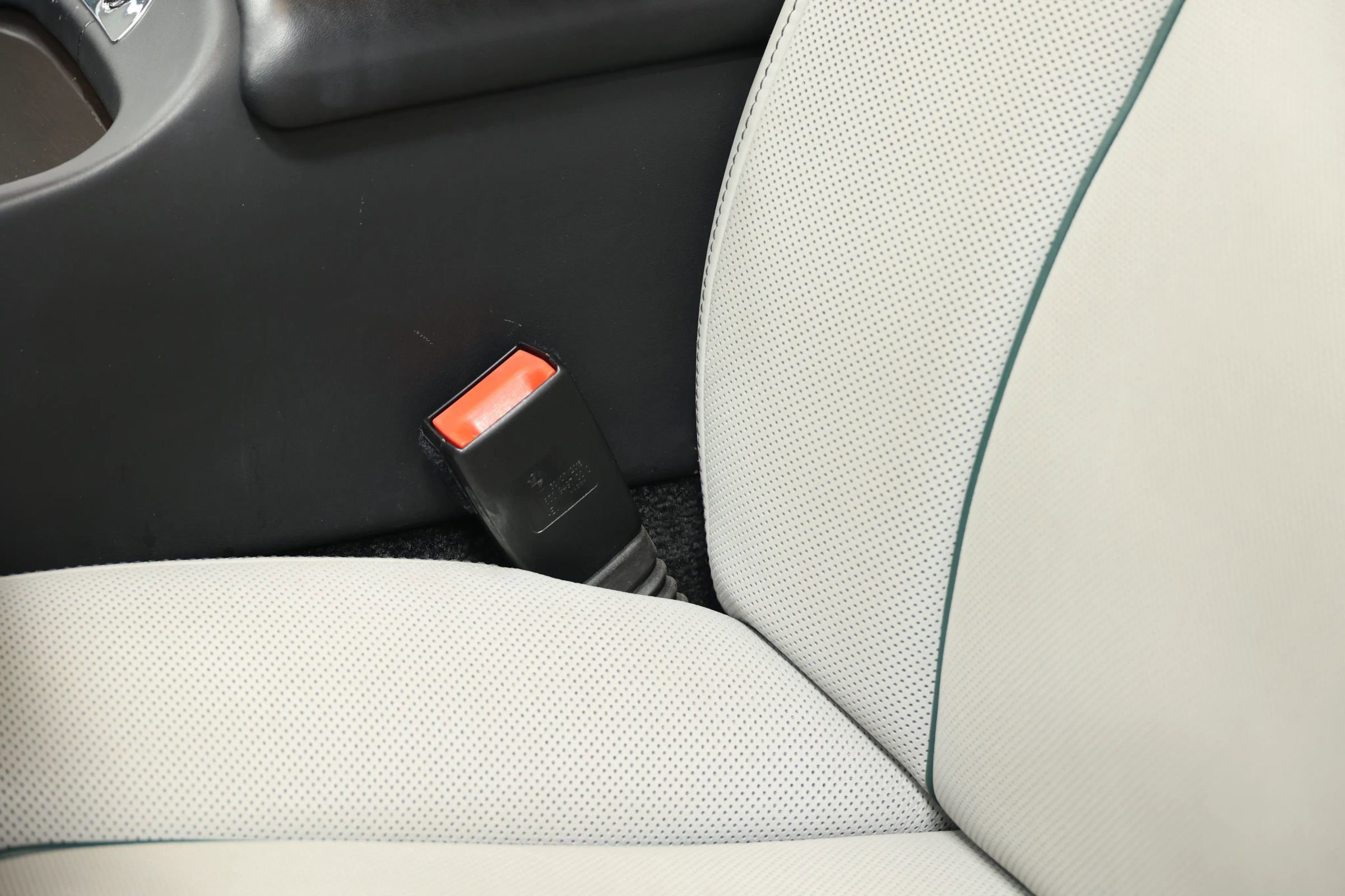 Used 2019 Rolls-Royce Ghost image 29