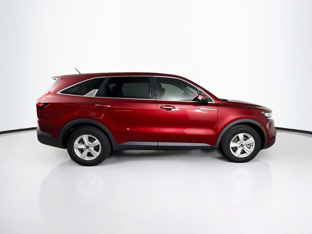 Used 2022 Kia Sorento LX FWD image 2