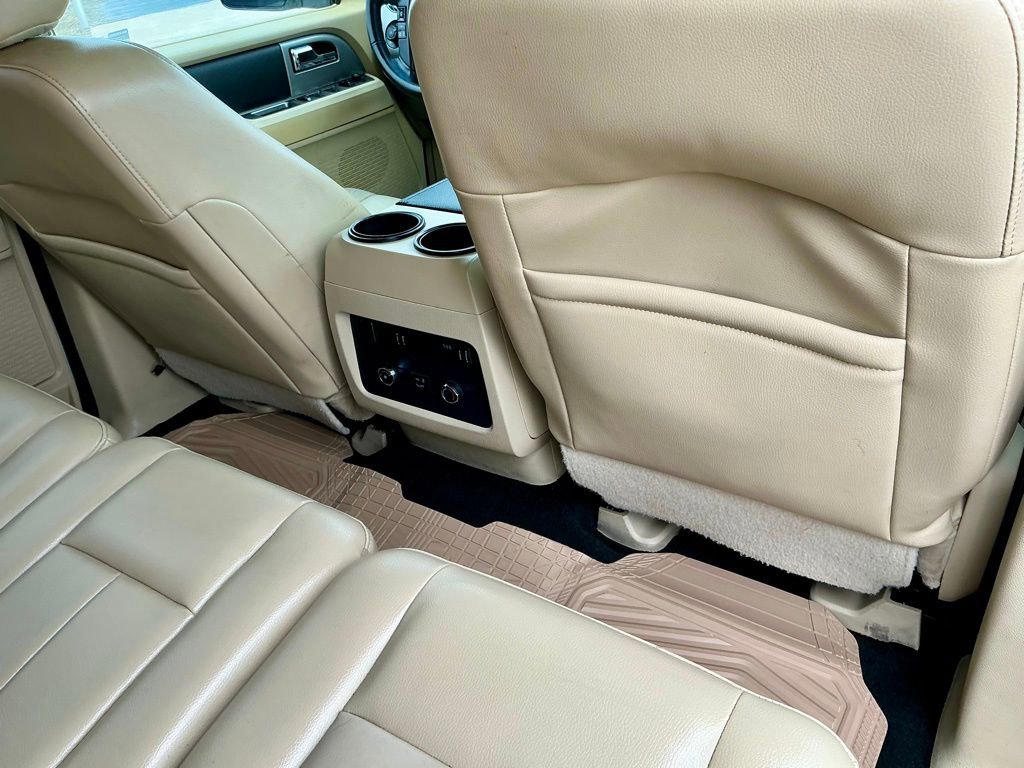 Used 2017 Ford Expedition EL XLT w/ Equipment Group 201A AWD/4WD image 26