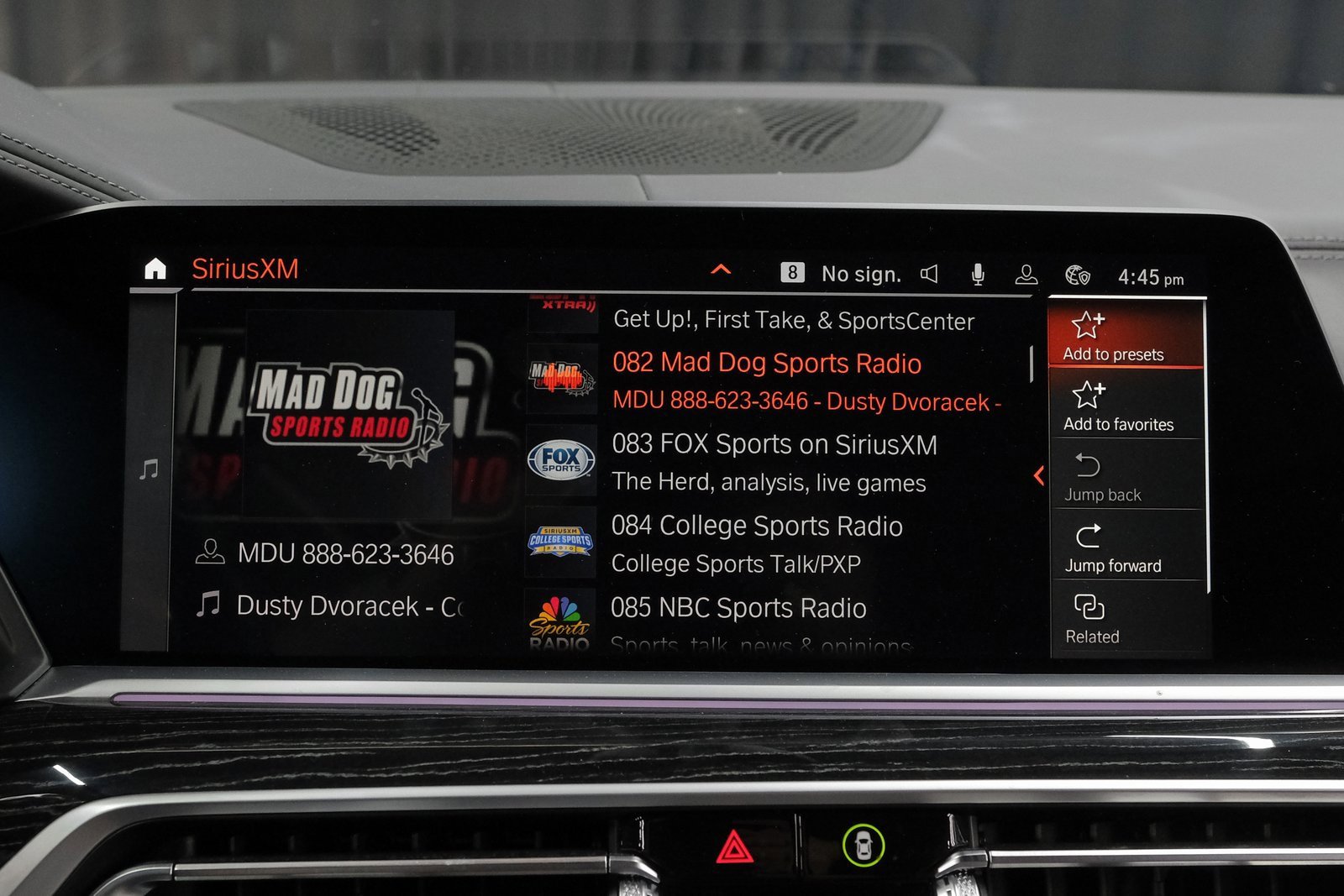 Used 2022 BMW X7 M50i w/ Executive Package image 32