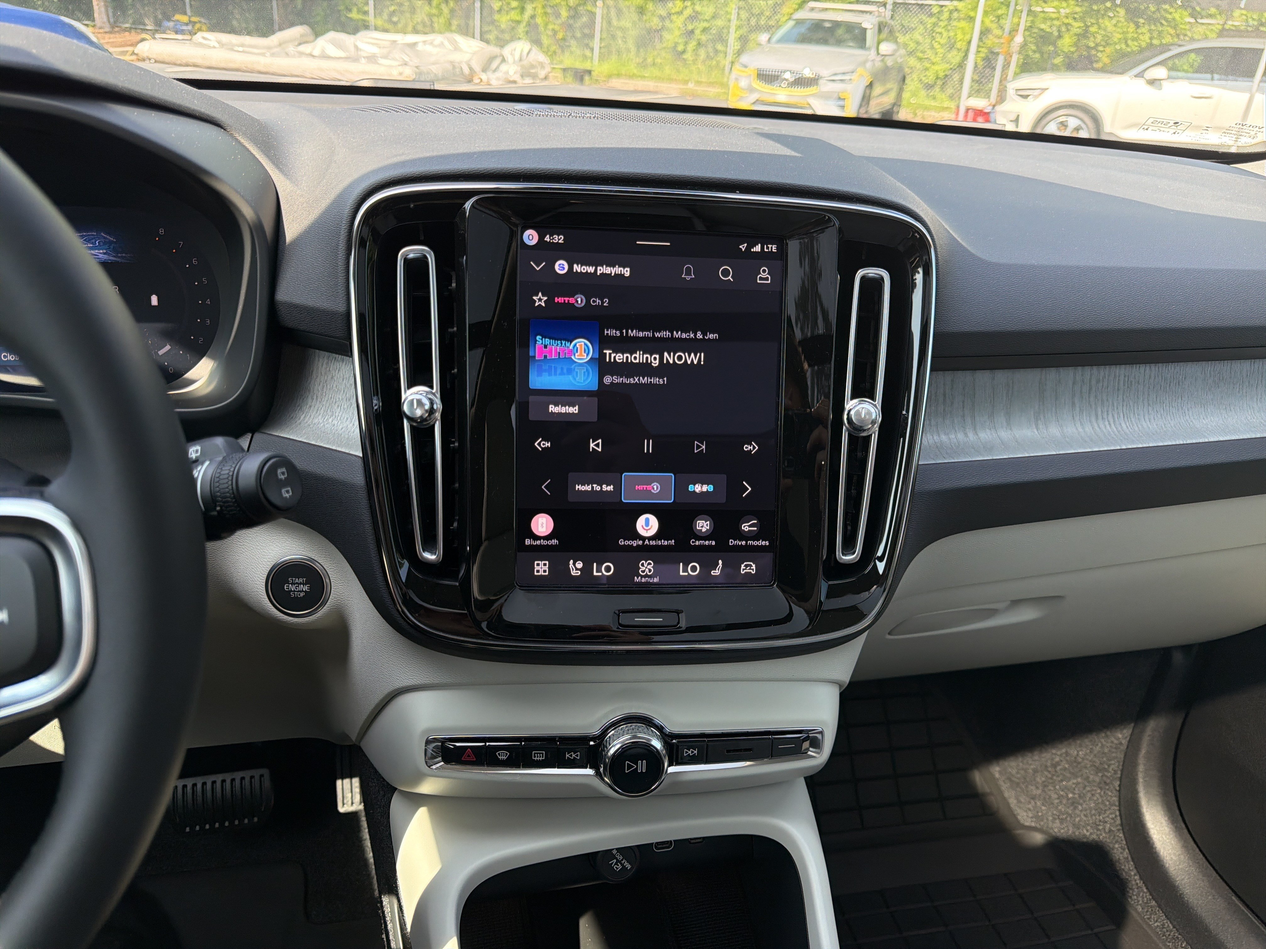 New 2026 Volvo XC40 B5 Ultra w/ Protection Package Premier AWD/4WD image 25