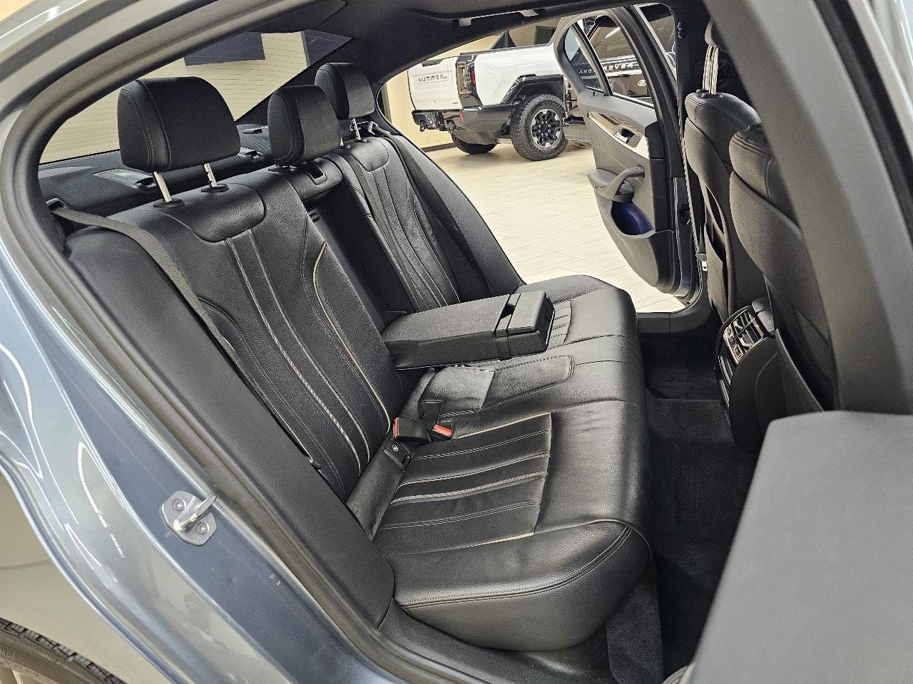 Used 2018 BMW 530i image 23