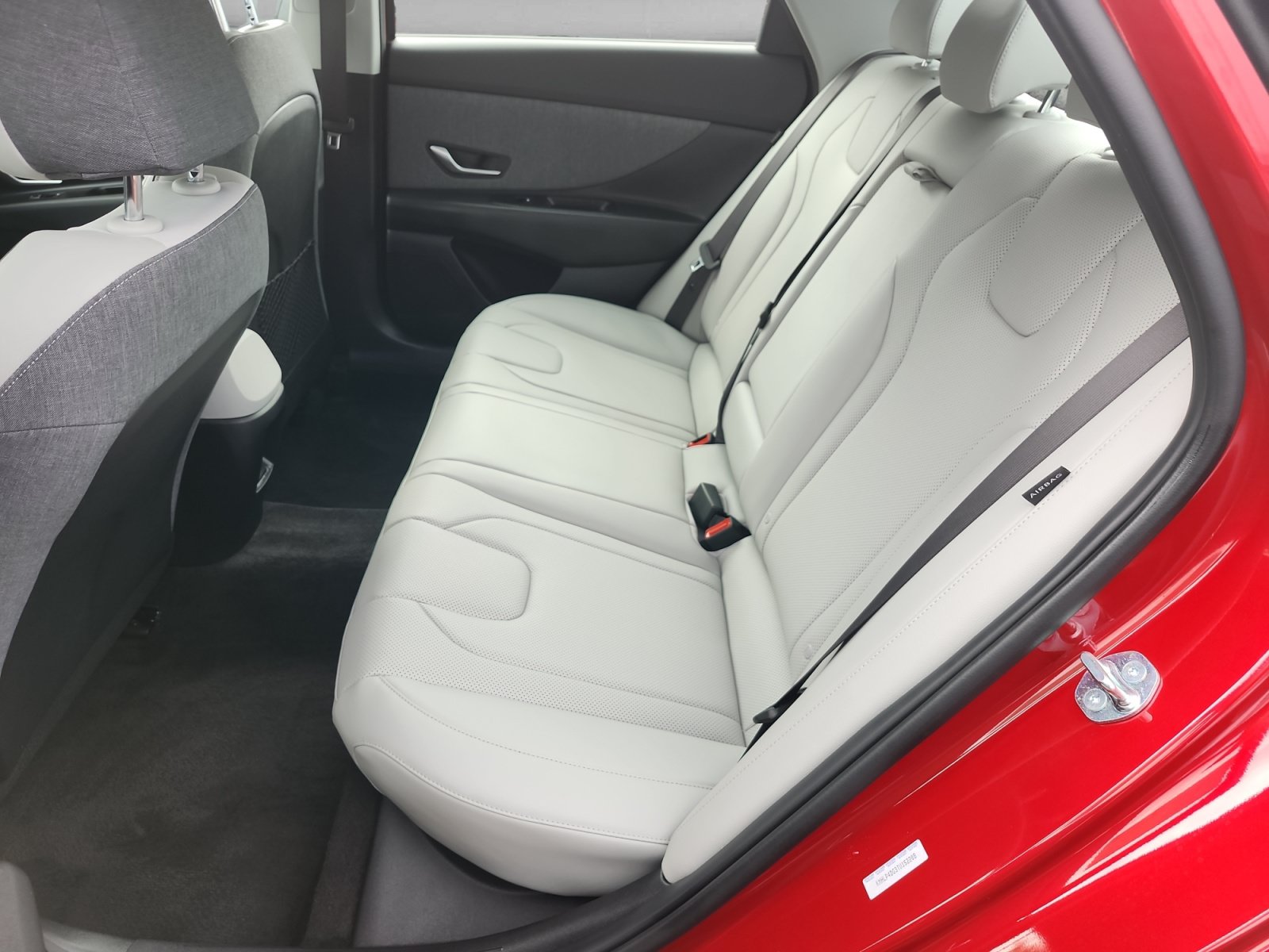 Used 2026 Hyundai Elantra Limited FWD image 15
