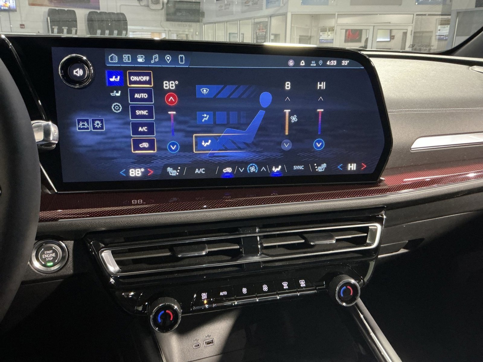 New 2026 Chevrolet Traverse Z71 w/ Enhanced Driving Package image 29