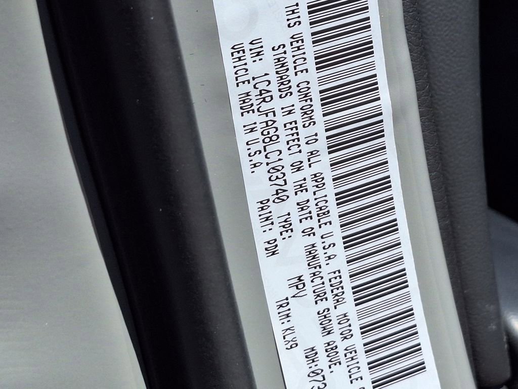 Used 2020 Jeep Grand Cherokee Altitude image 33