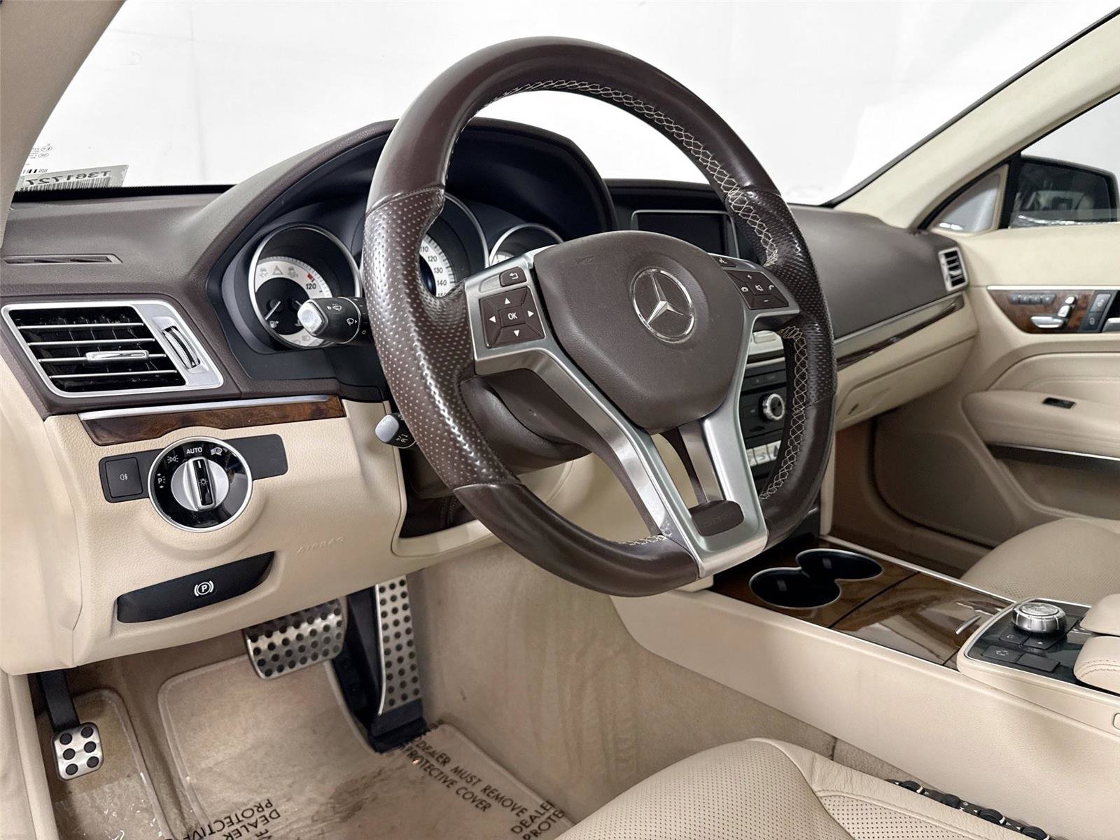 Used 2017 Mercedes-Benz E 400 Coupe image 4