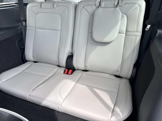 New 2026 Lincoln Aviator Reserve RWD image 14