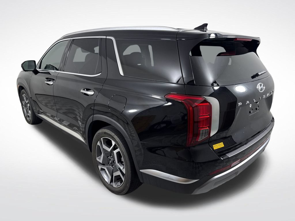 Used 2024 Hyundai Palisade Limited FWD image 6