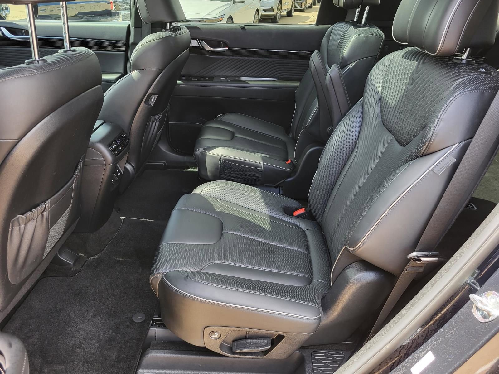 Used 2024 Hyundai Palisade Calligraphy AWD/4WD image 14