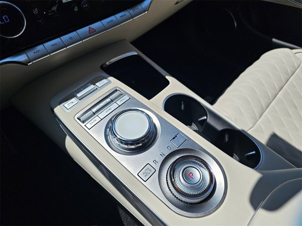 Used 2025 Genesis GV70 3.5T Sport w/ Sport Advanced Package image 29