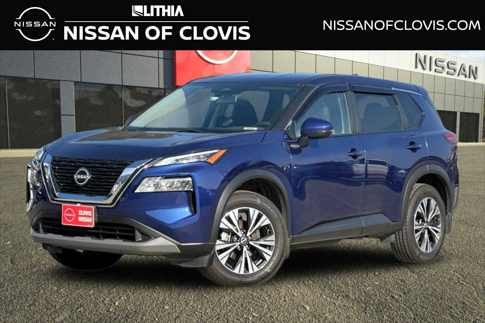 Used 2023 Nissan Rogue SV image 1