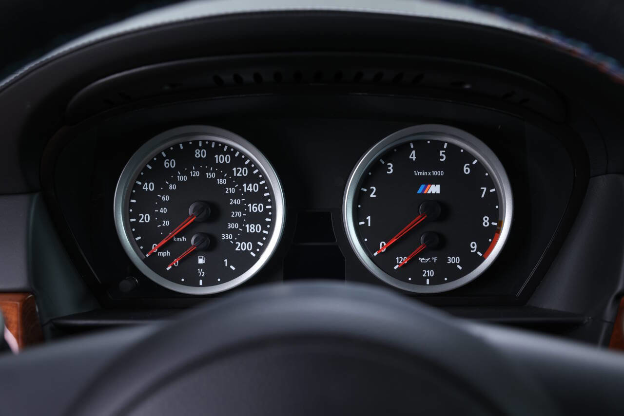 Used 2006 BMW M5 image 56