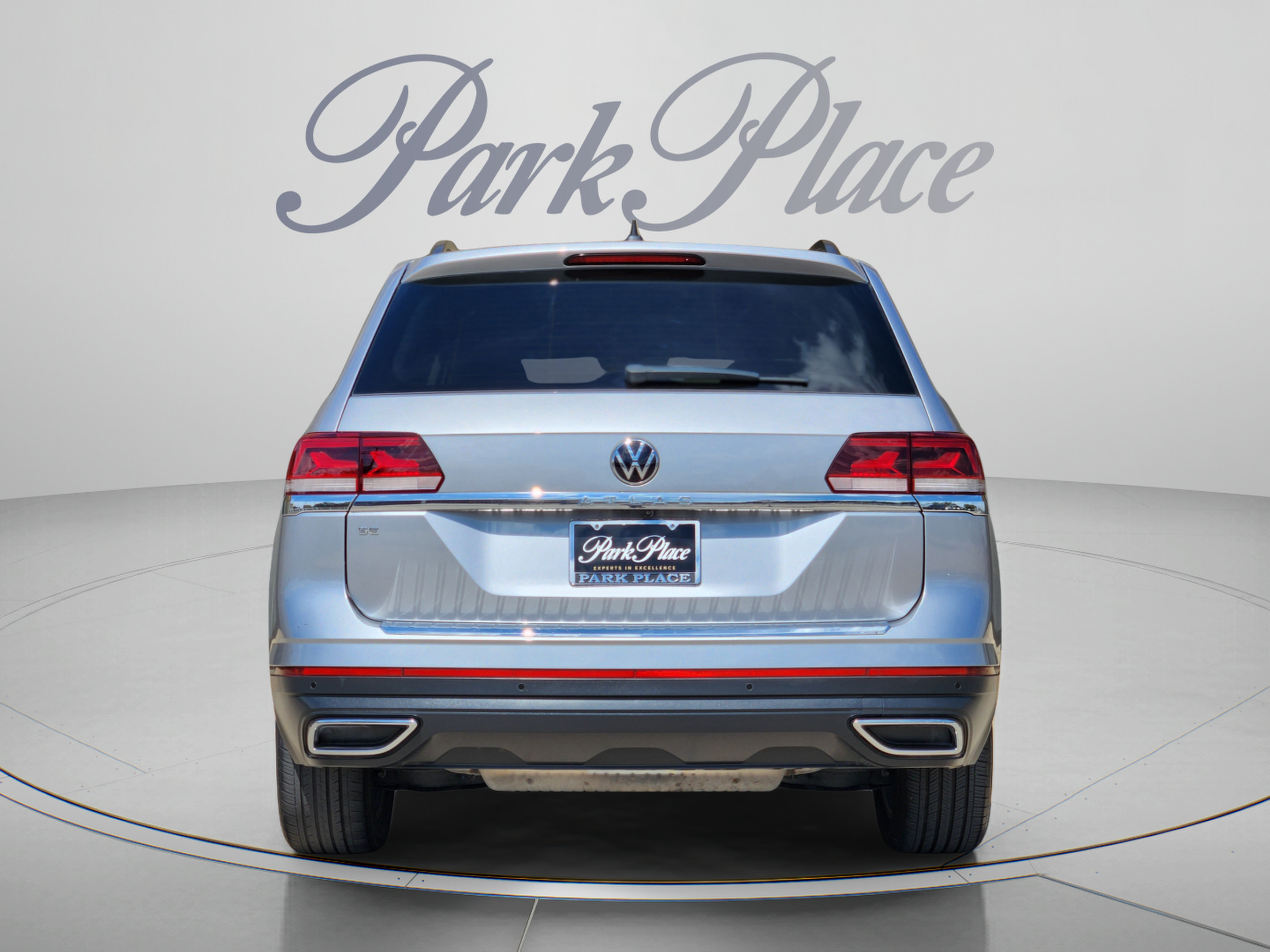 Used 2022 Volkswagen Atlas SE w/ Panoramic Sunroof Package FWD image 4