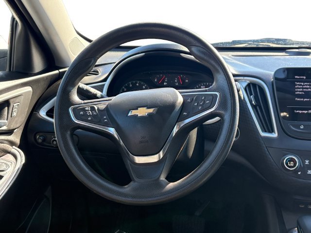 Used 2023 Chevrolet Malibu LT FWD image 15