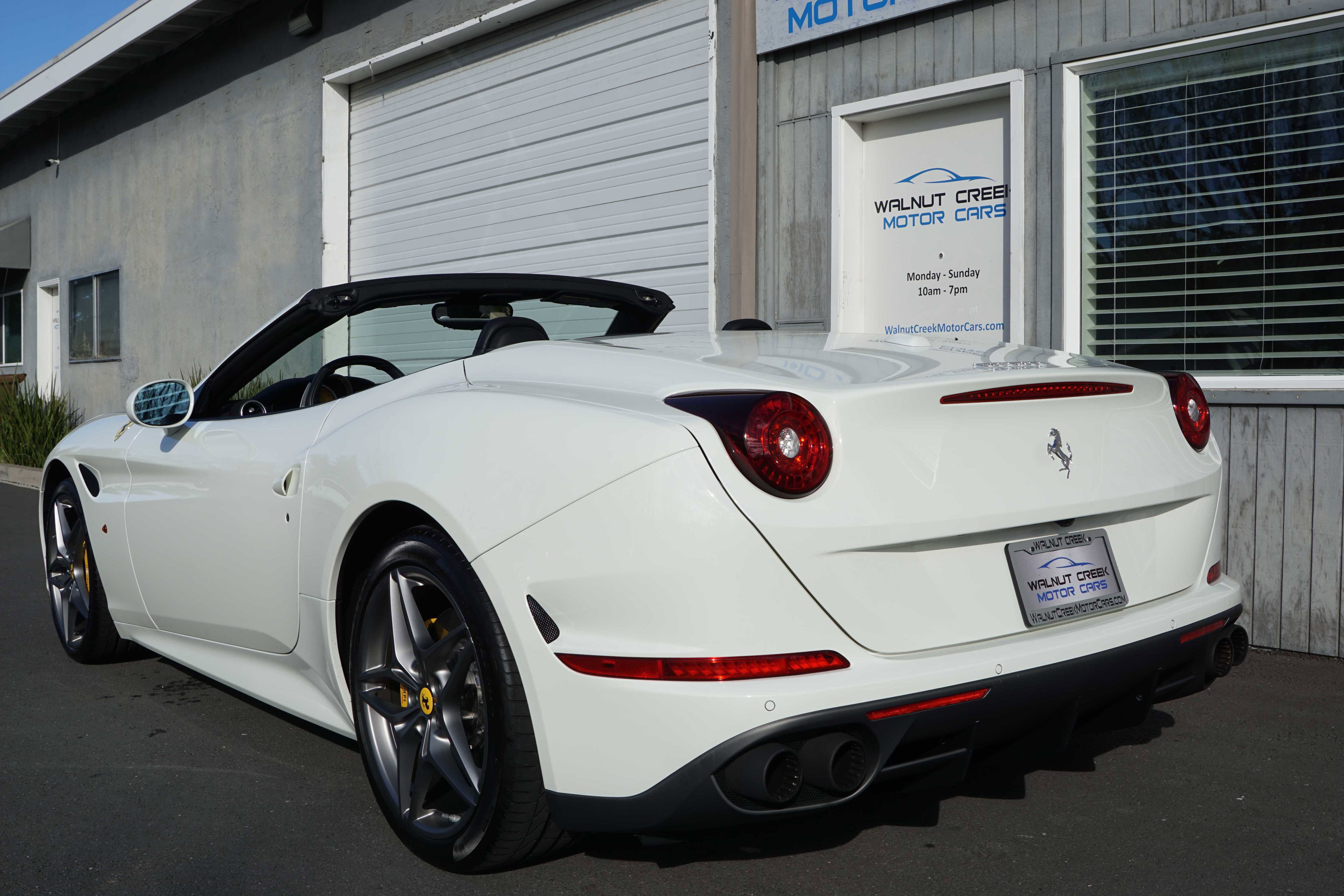 Used 2017 Ferrari California T image 37
