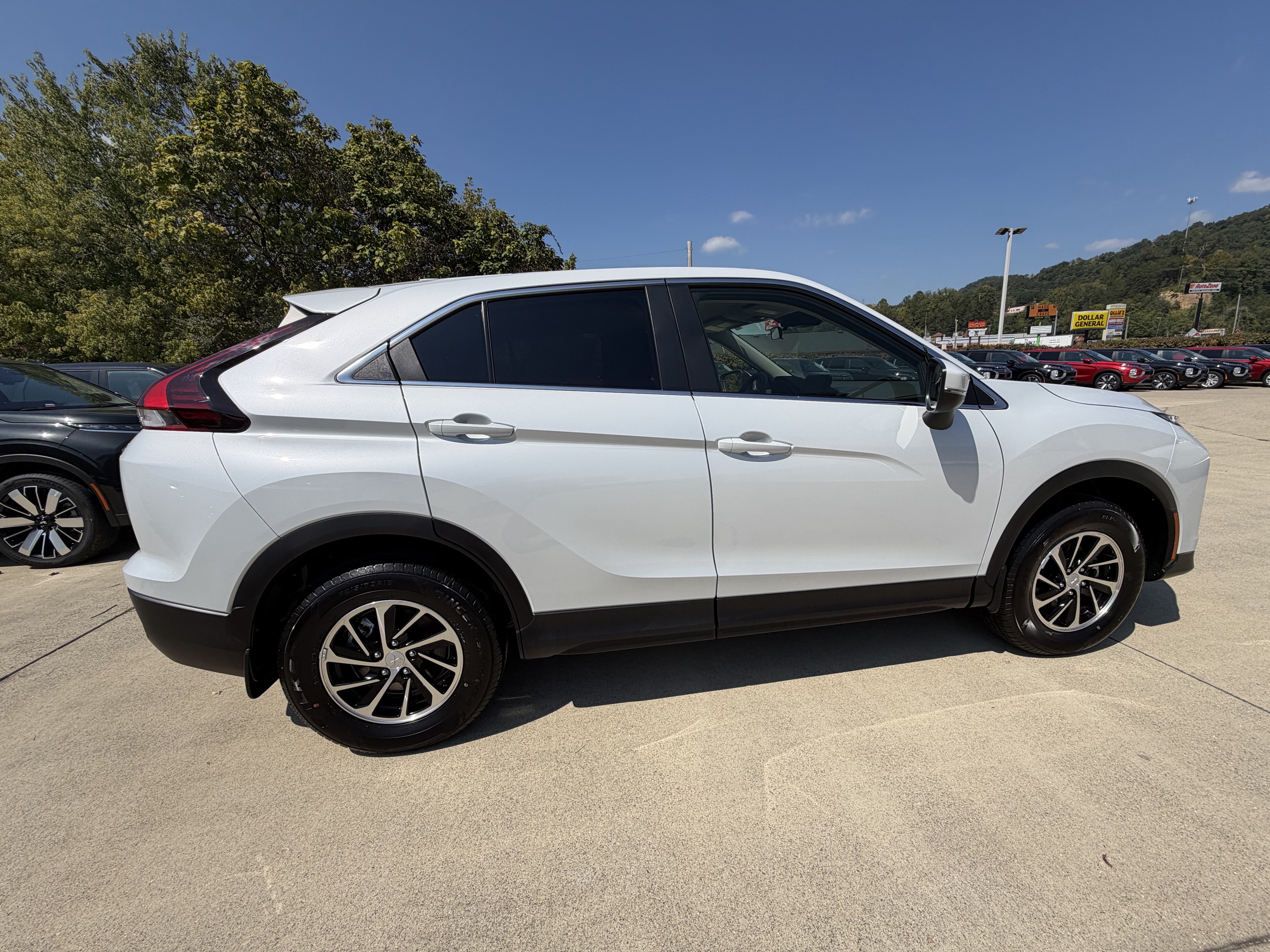 New 2026 Mitsubishi Eclipse Cross ES AWD/4WD image 8