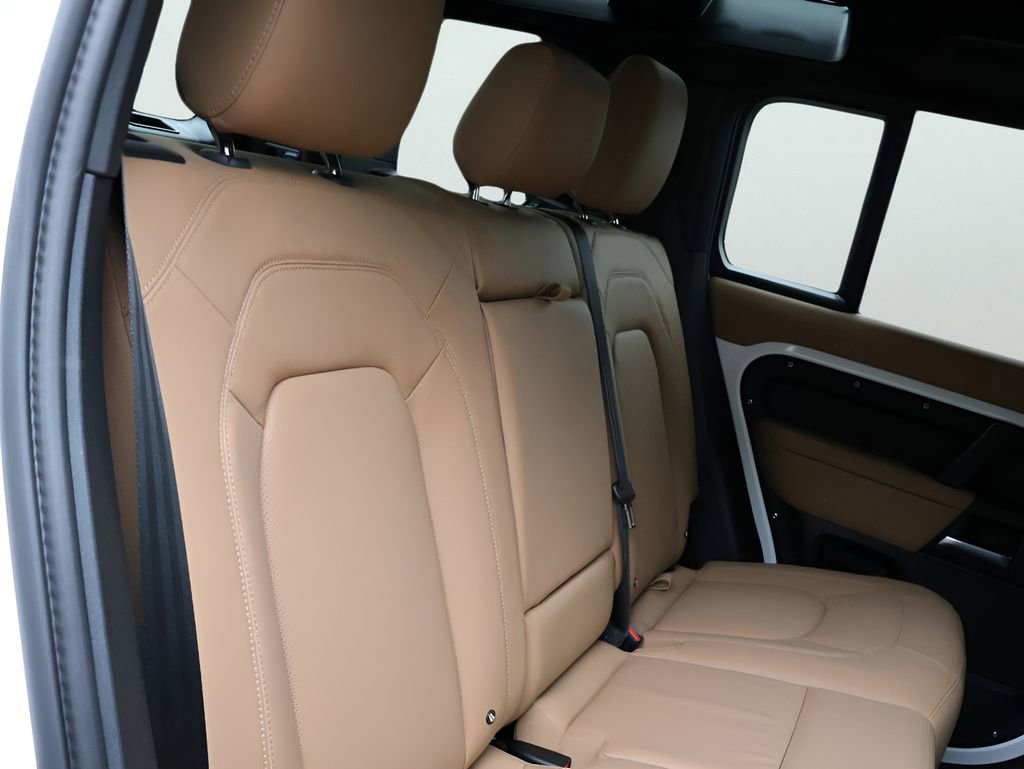 New 2026 Land Rover Defender 110 X-Dynamic SE AWD/4WD image 12
