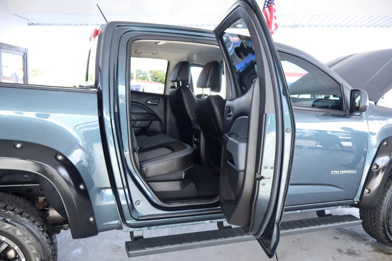 Used 2019 Chevrolet Colorado Z71 RWD image 35