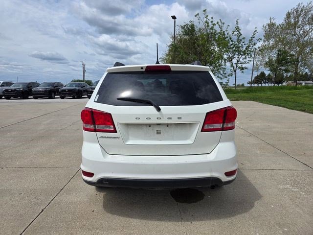 Used 2019 Dodge Journey SE w/ Connectivity Group FWD image 7
