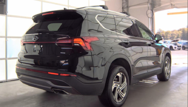 Used 2023 Hyundai Santa Fe SEL AWD/4WD image 5