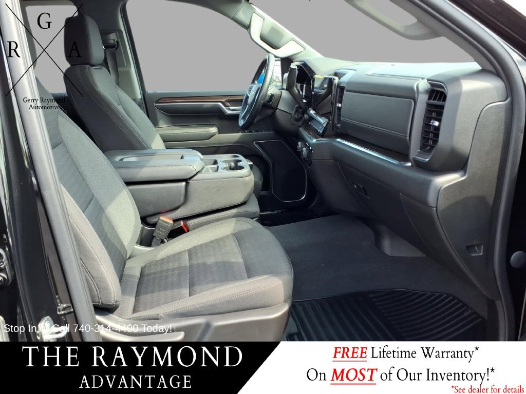 Used 2023 Chevrolet Silverado 1500 LT AWD/4WD image 9
