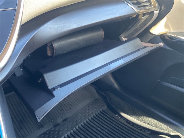 Used 2017 Toyota Avalon Limited image 30