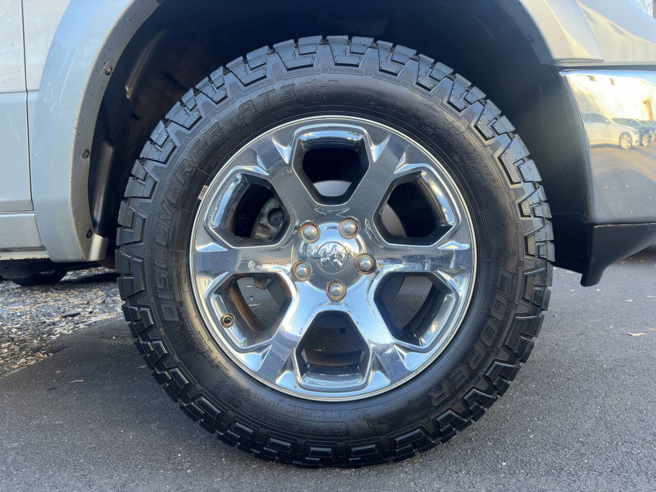 Used 2015 RAM 1500 Laramie image 19