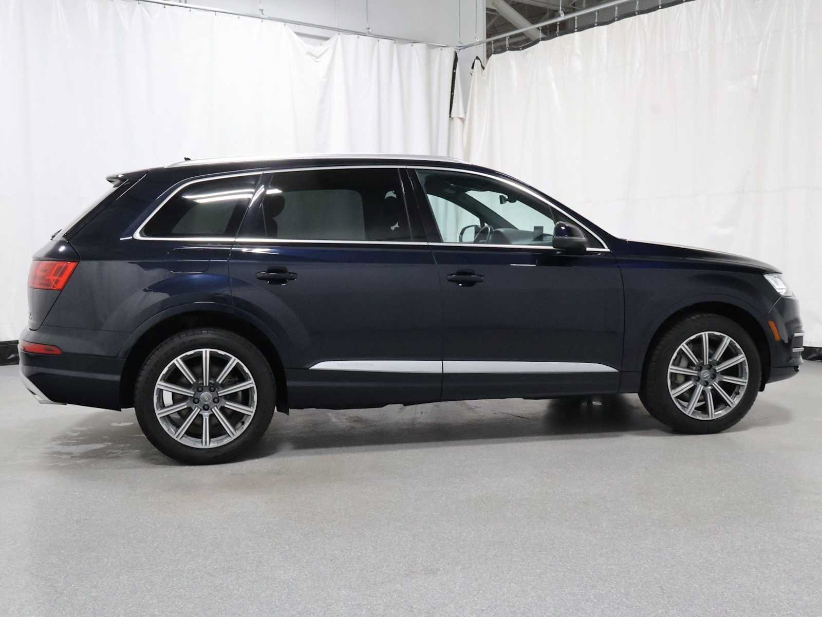 Used 2018 Audi Q7 3.0T Premium Plus w/ Premium Plus Package AWD/4WD image 10
