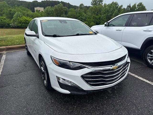 Used 2024 Chevrolet Malibu LT FWD image 3