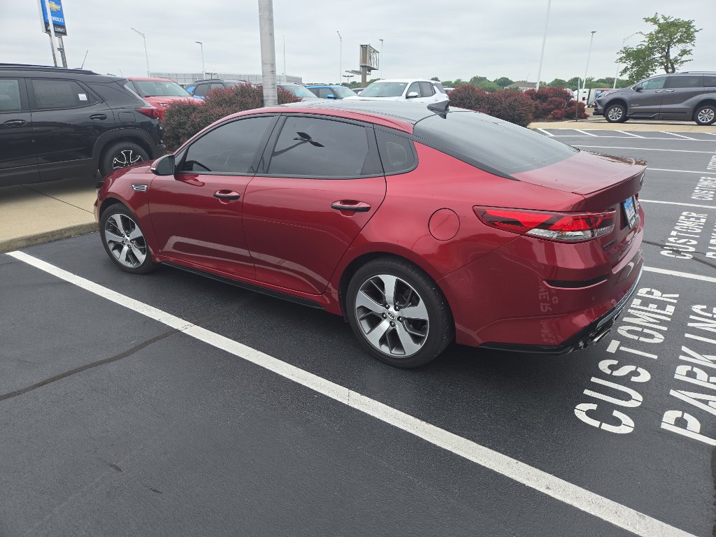 Used 2019 Kia Optima S w/ S Panoramic Sunroof Package FWD image 2