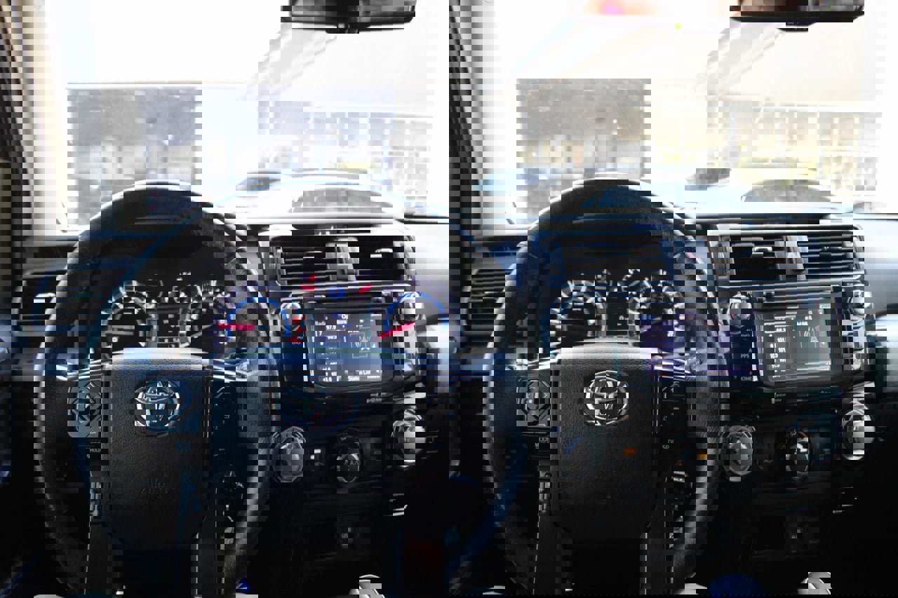 Used 2019 Toyota 4Runner TRD Off-Road Premium image 33