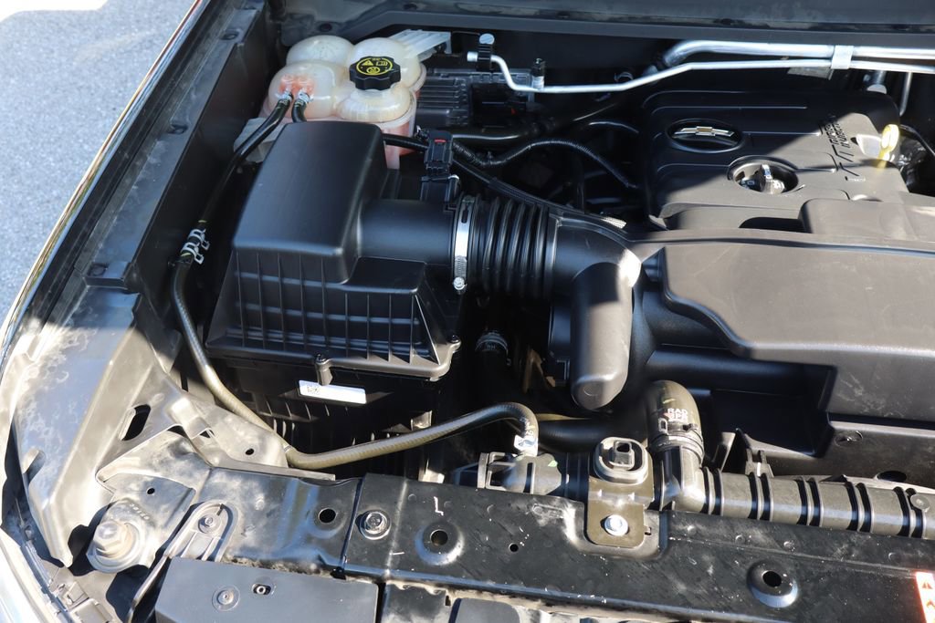 Used 2022 Chevrolet Colorado LT w/ Redline Special Edition RWD image 12