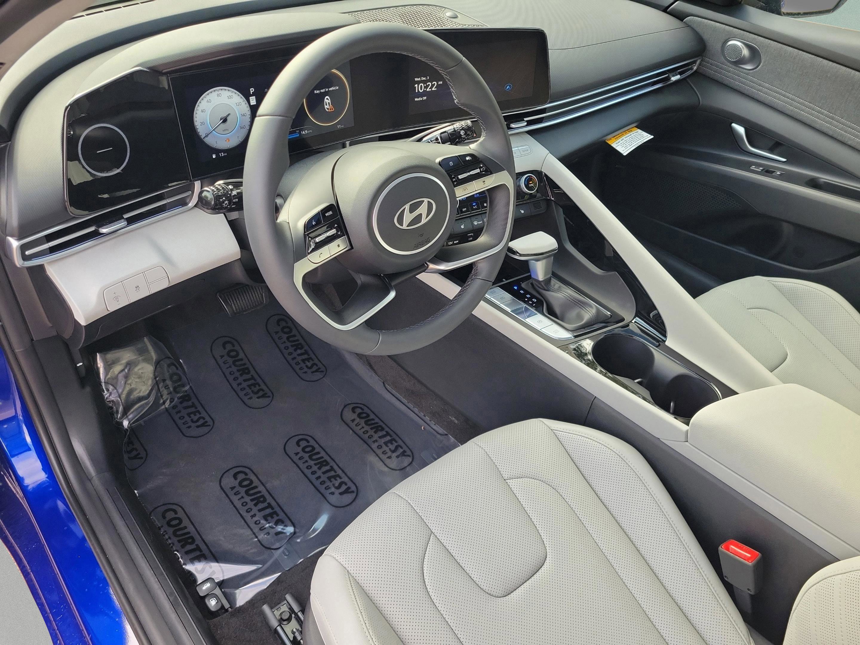 New 2026 Hyundai Elantra Limited image 11