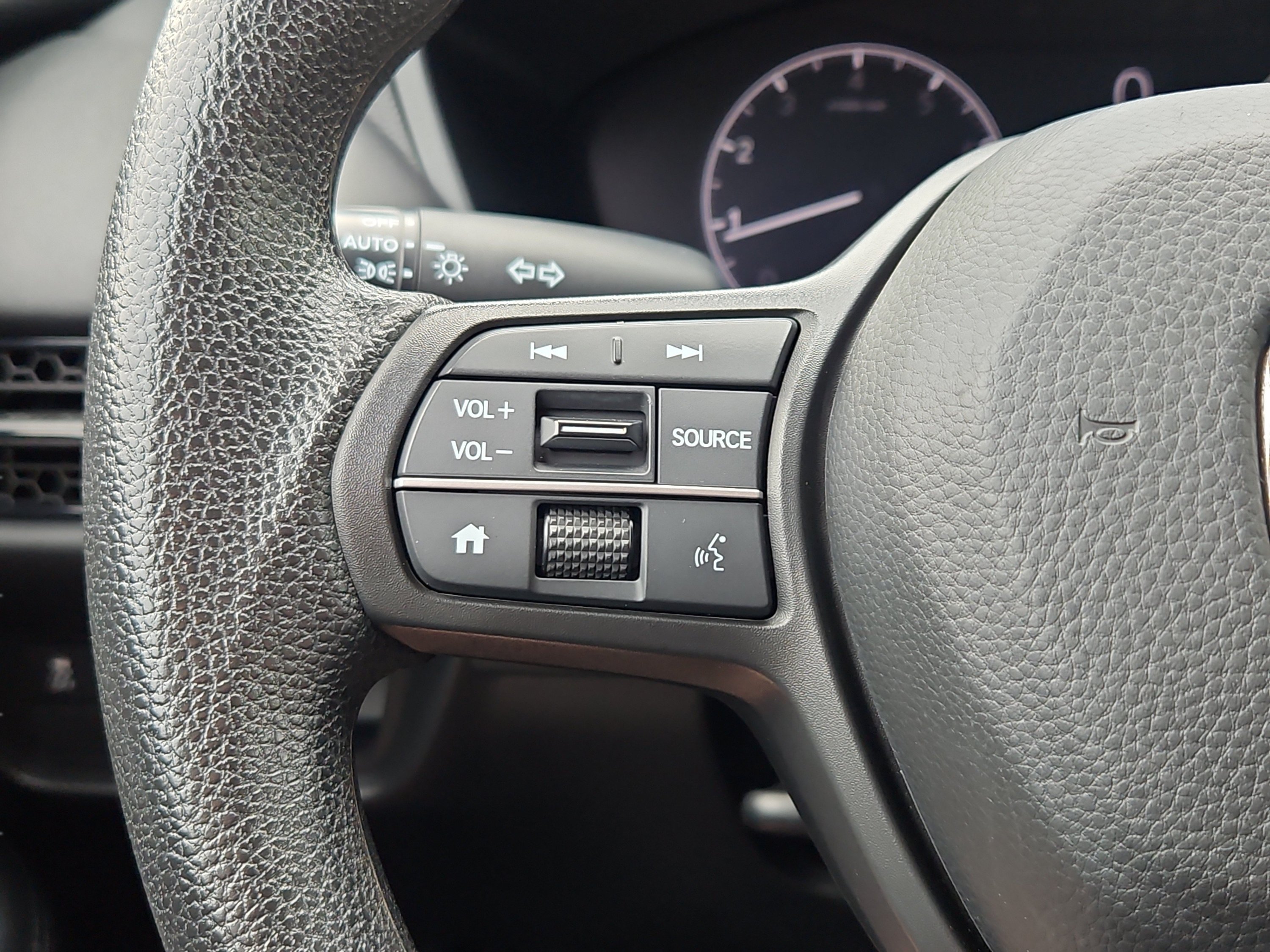 Certified 2023 Honda HR-V LX image 12