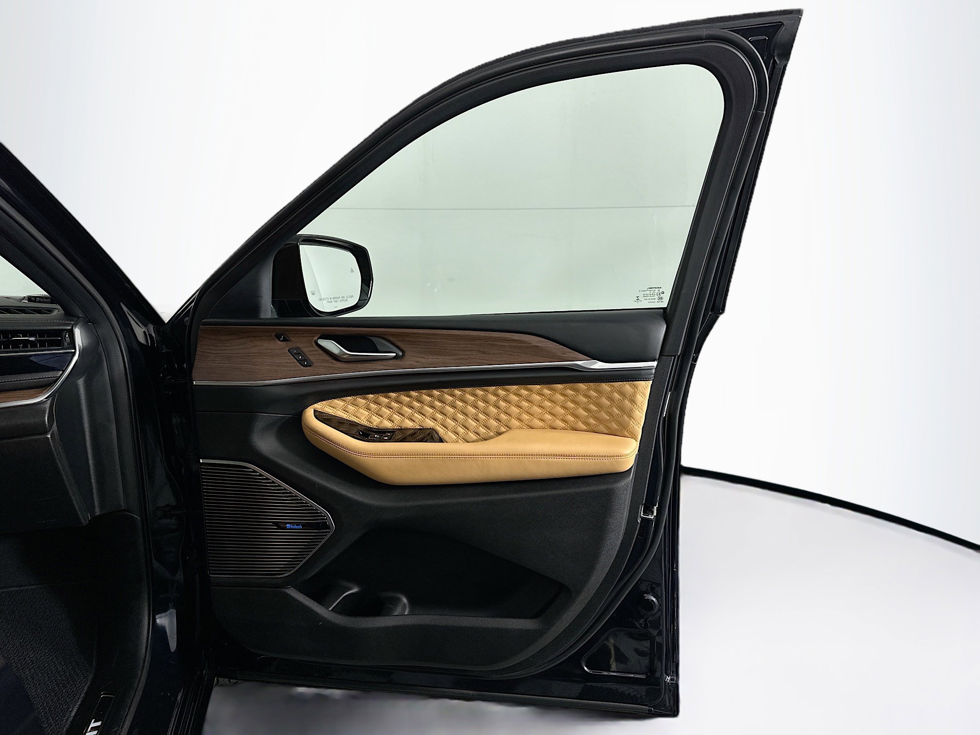 Used 2023 Jeep Grand Cherokee Summit w/ Advanced Protech Group IV image 34