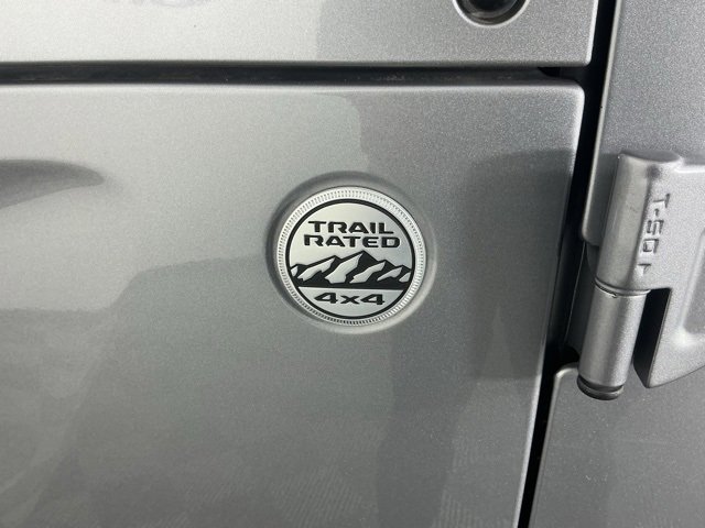 Used 2020 Jeep Gladiator Sport w/ Quick Order Package 24S image 16